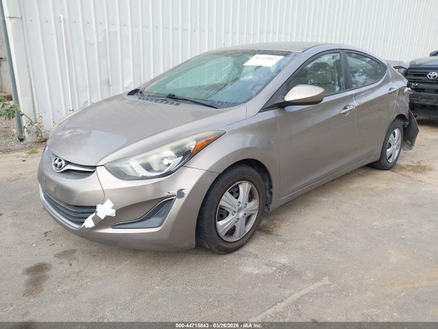 HYUNDAI ELANTRA SE - 2