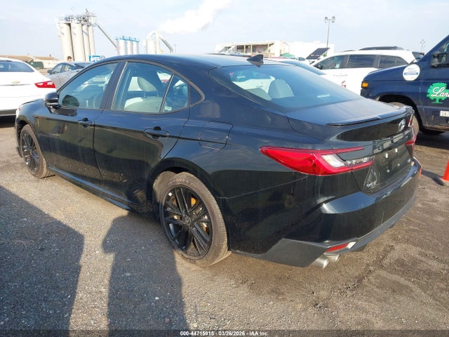 TOYOTA CAMRY - 3