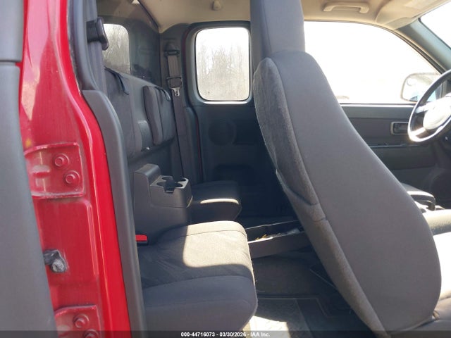 CHEVROLET COLORADO LS - 8