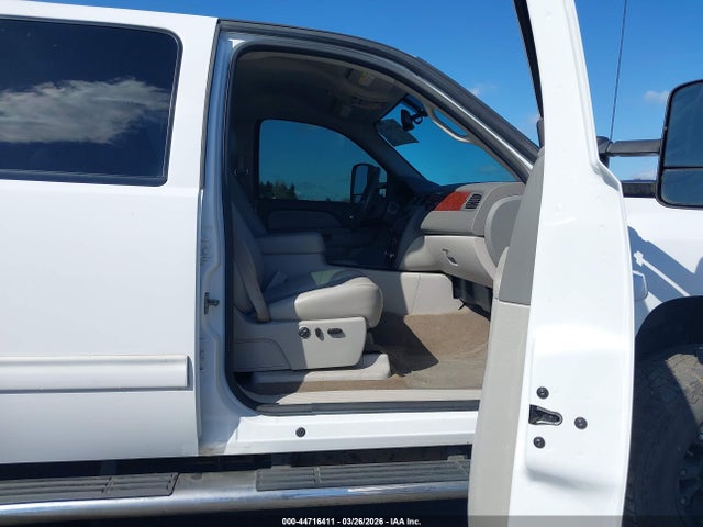 CHEVROLET SILVERADO 2500HD LTZ - 5