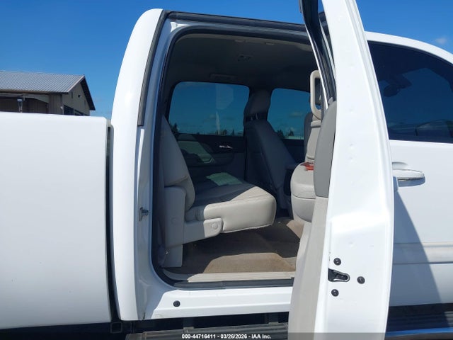 CHEVROLET SILVERADO 2500HD LTZ - 8