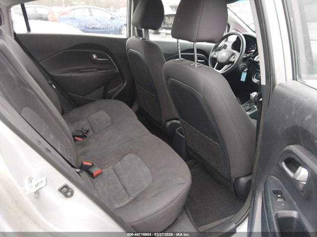KIA RIO LX - 8