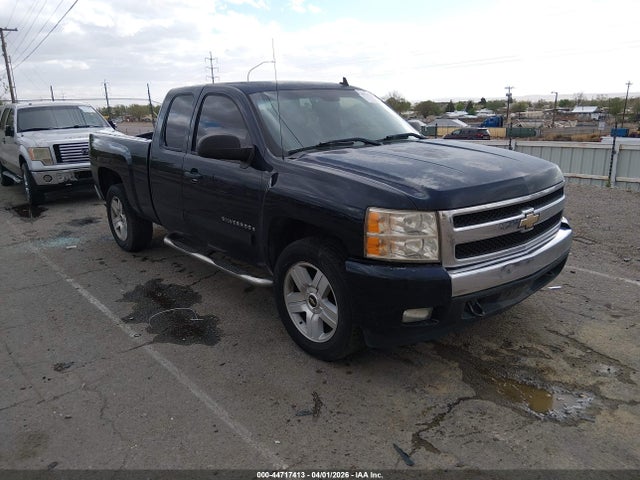 CHEVROLET SILVERADO 1500 - 1
