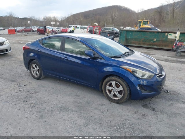 HYUNDAI ELANTRA SE - 1