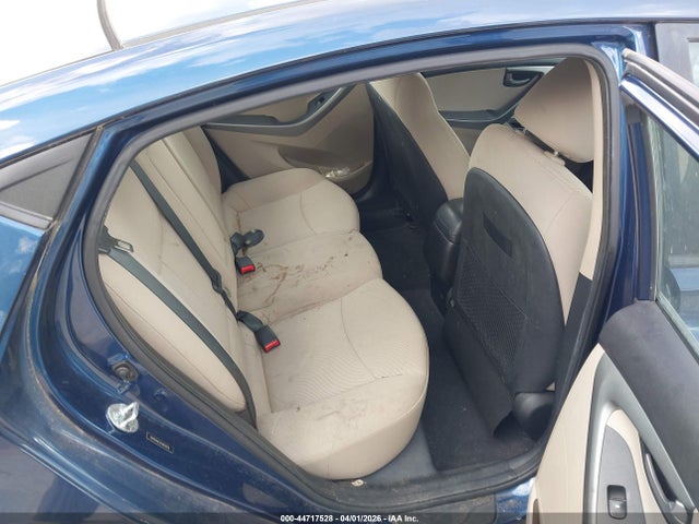 HYUNDAI ELANTRA SE - 8