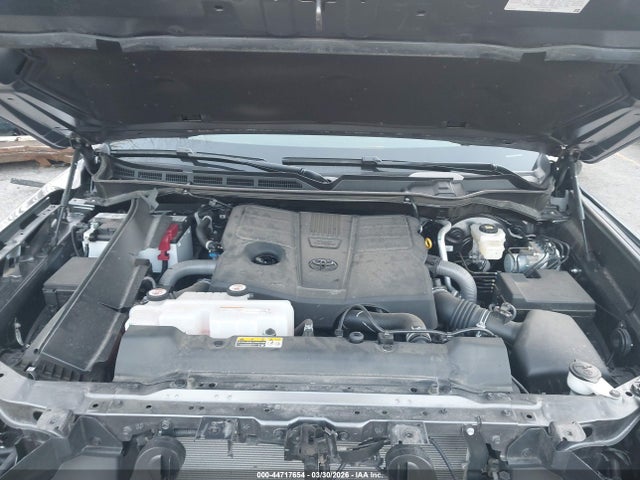 TOYOTA TUNDRA - 10