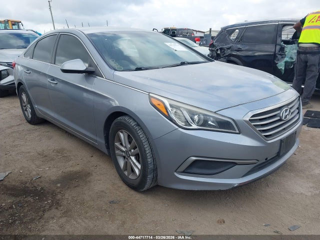 HYUNDAI SONATA SE - 1