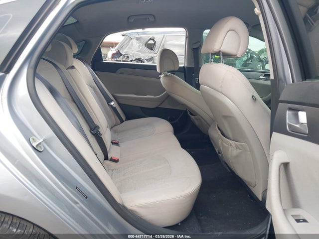 HYUNDAI SONATA SE - 8