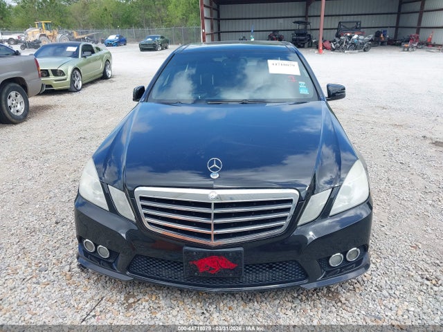 MERCEDES-BENZ E-CLASS - 6