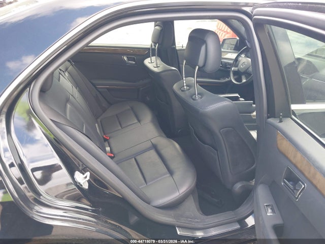MERCEDES-BENZ E-CLASS - 8