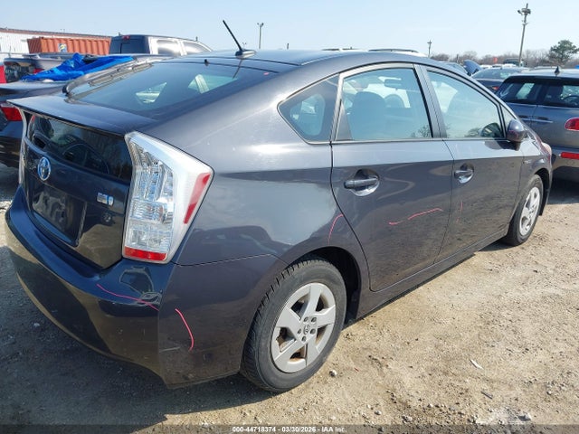 TOYOTA PRIUS - 4