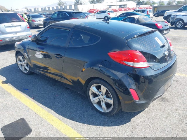 HYUNDAI VELOSTER - 3