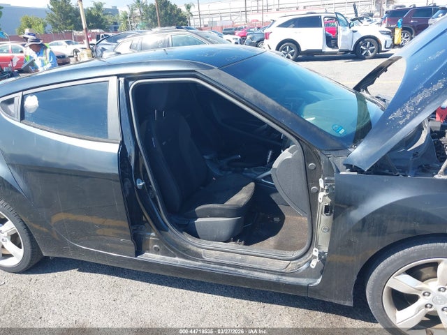 HYUNDAI VELOSTER - 6