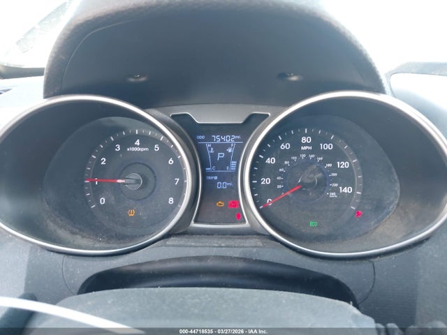 HYUNDAI VELOSTER - 7