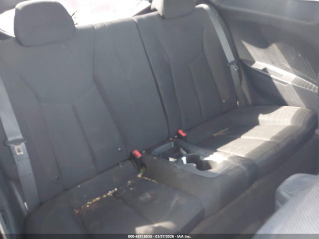 HYUNDAI VELOSTER - 8