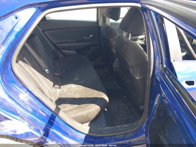 HYUNDAI ELANTRA SEL - 8