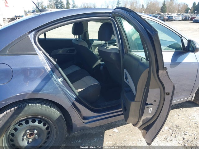 CHEVROLET CRUZE LS AUTO - 8