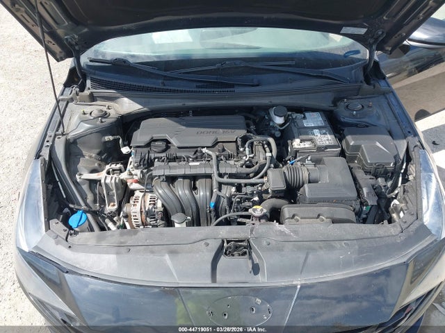 HYUNDAI ELANTRA SE - 10