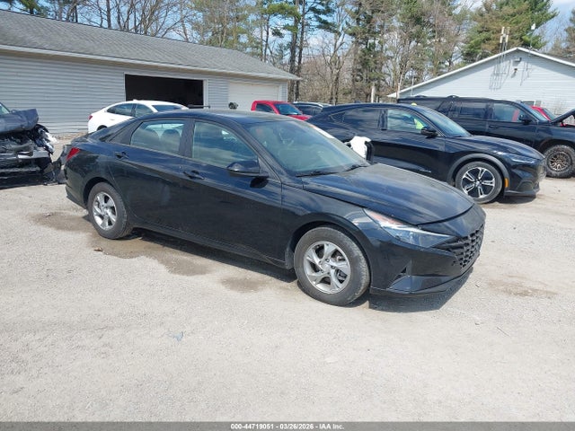 HYUNDAI ELANTRA SE - 1