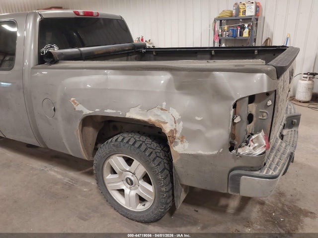 CHEVROLET SILVERADO 1500 - 6