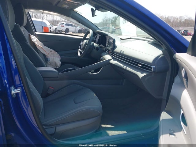 HYUNDAI ELANTRA SEL - 5