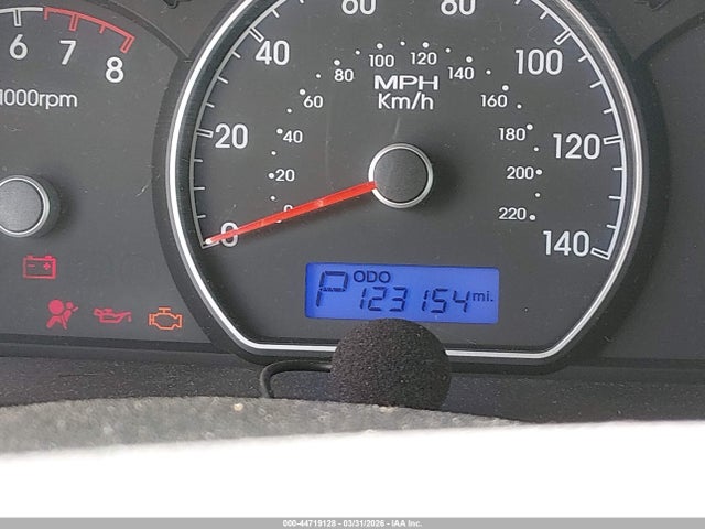 HYUNDAI ELANTRA GLS - 7