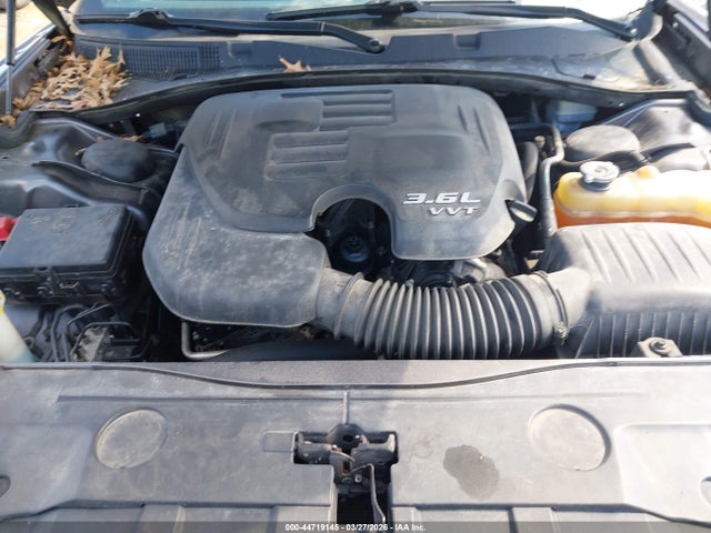 DODGE CHARGER SXT - 10