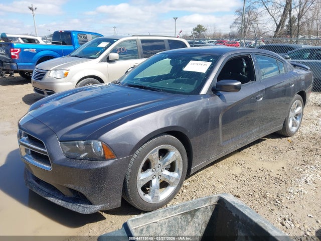 DODGE CHARGER SXT - 2