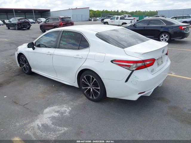TOYOTA CAMRY - 3