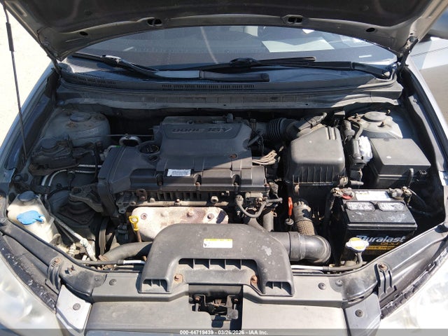 HYUNDAI ELANTRA SE - 10