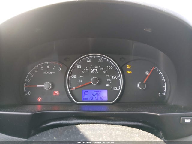 HYUNDAI ELANTRA SE - 7