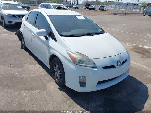 TOYOTA PRIUS - 1