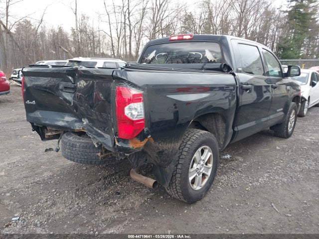TOYOTA TUNDRA - 4