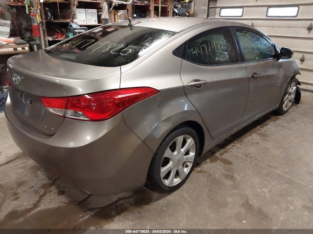 HYUNDAI ELANTRA LIMITED - 4