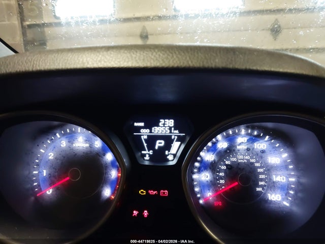 HYUNDAI ELANTRA LIMITED - 7