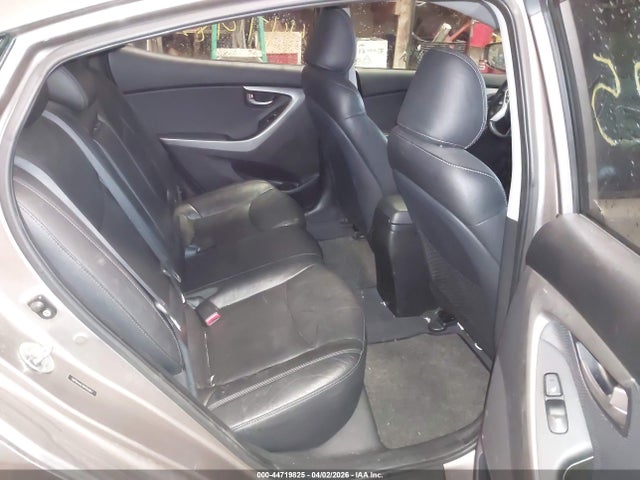 HYUNDAI ELANTRA LIMITED - 8