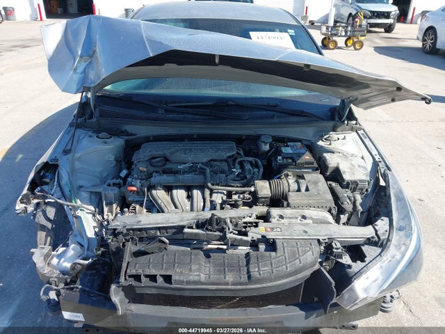 HYUNDAI ELANTRA SE - 10