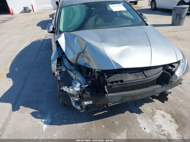 HYUNDAI ELANTRA SE - 6