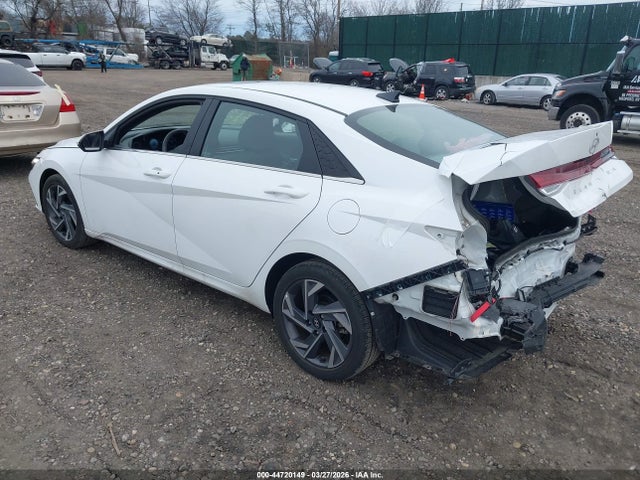 HYUNDAI ELANTRA SEL CONVENIENCE - 3