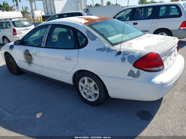FORD TAURUS SE - 3
