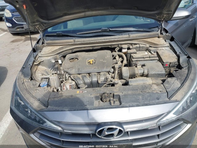 HYUNDAI ELANTRA VALUE EDITION - 10