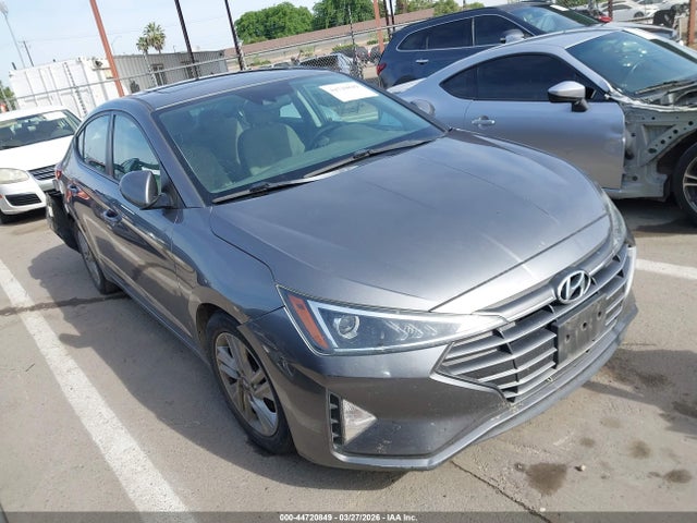 HYUNDAI ELANTRA VALUE EDITION - 1