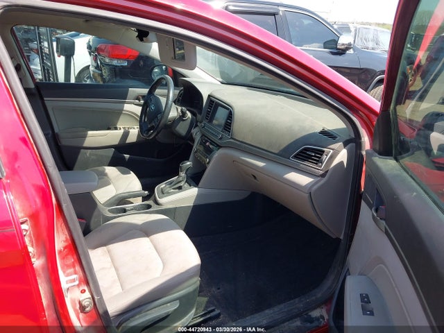 HYUNDAI ELANTRA VALUE EDITION - 5