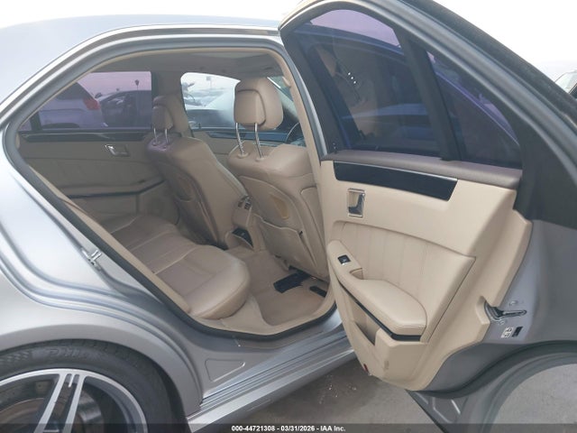 MERCEDES-BENZ E-CLASS - 8