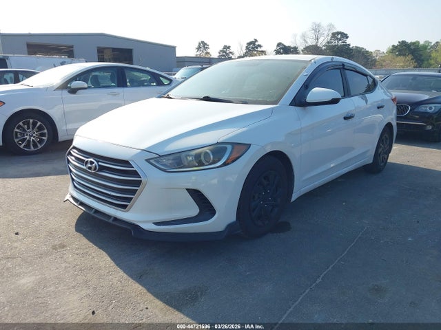 HYUNDAI ELANTRA SE - 2