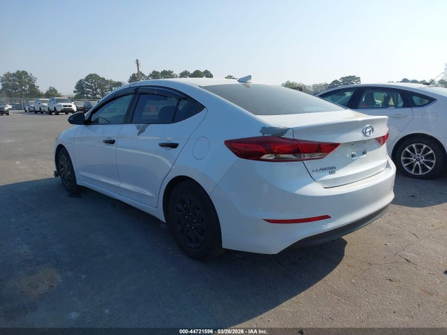 HYUNDAI ELANTRA SE - 3