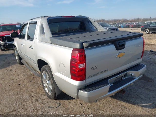 CHEVROLET AVALANCHE 1500 LTZ - 3