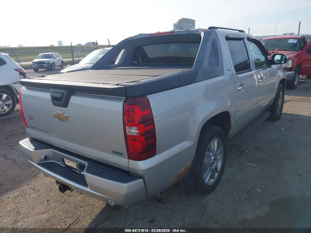 CHEVROLET AVALANCHE 1500 LTZ - 4