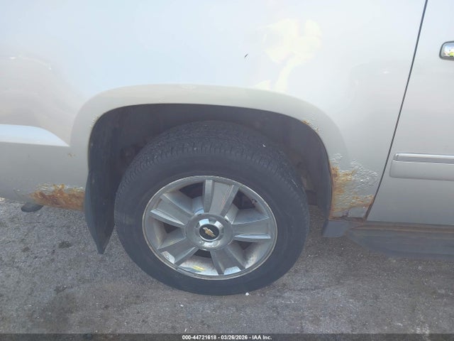 CHEVROLET AVALANCHE 1500 LTZ - 6