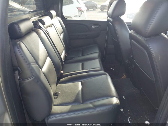 CHEVROLET AVALANCHE 1500 LTZ - 8